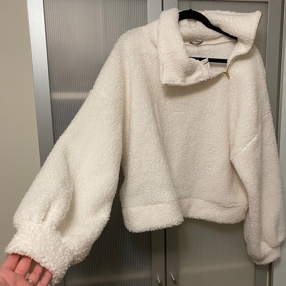 Express Cozy Asymmetrical Zip Sherpa Jacket - Picture 4 of 7